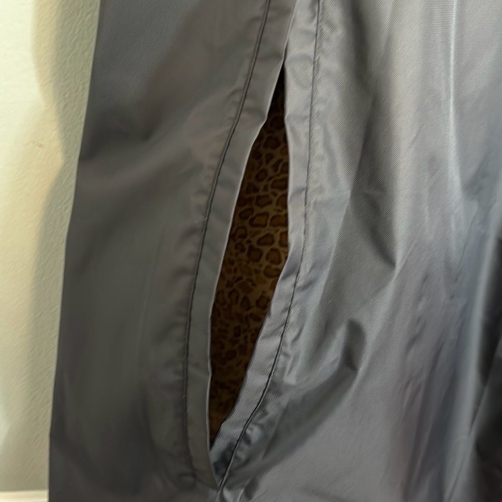 Preston & York Black zip Poncho Raincoat Wrap cape leopard lining pockets M/L - Picture 5 of 12